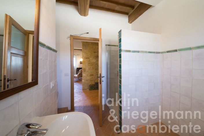 Image No.21-4 Bed Country House for sale