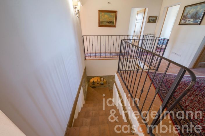 Image No.22-4 Bed Country House for sale