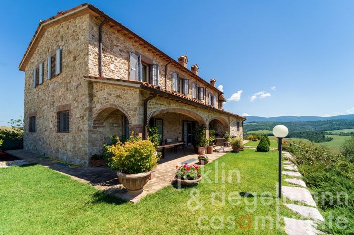 Image No.13-7 Bed Country House for sale