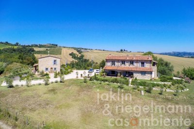 5fa3f0d143835m332504