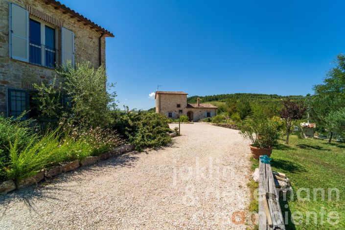 Image No.53-7 Bed Country House for sale