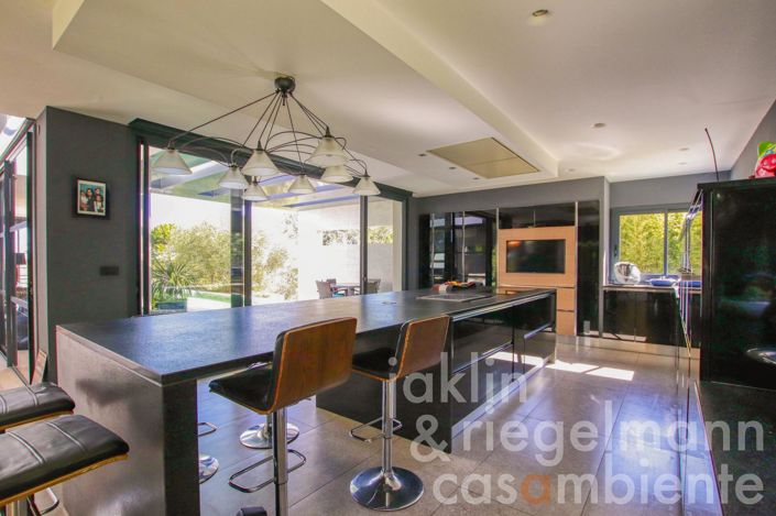 Image No.8-4 Bed Villa for sale