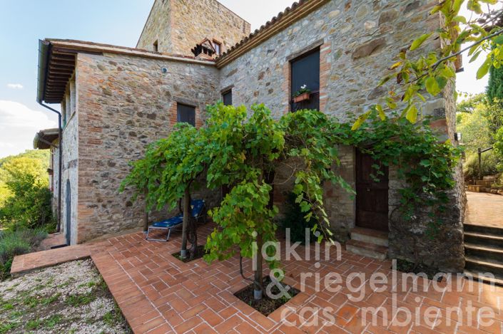 Image No.12-3 Bed Country House for sale