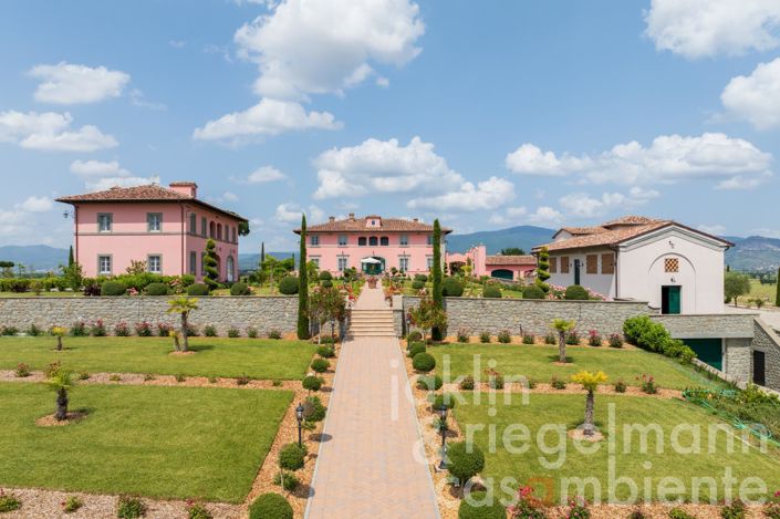 Image No.31-10 Bed Country House for sale