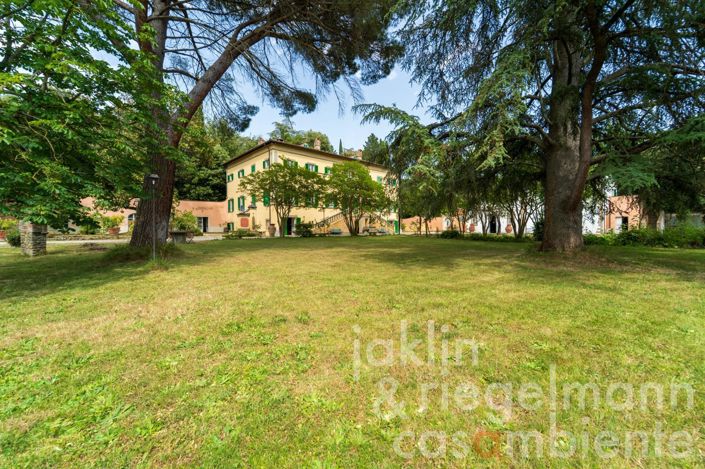 Image No.16-10 Bed Villa for sale