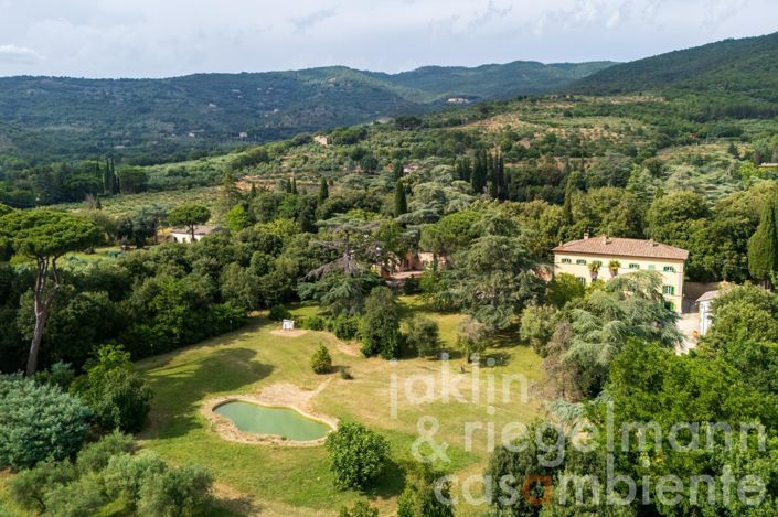 Image No.17-10 Bed Villa for sale