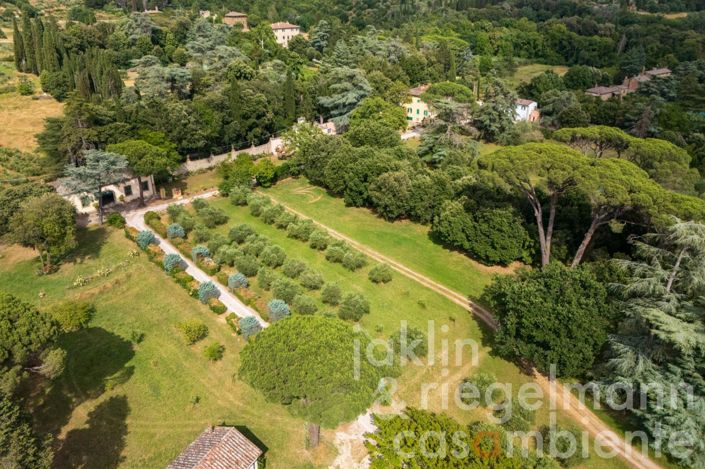 Image No.26-10 Bed Villa for sale