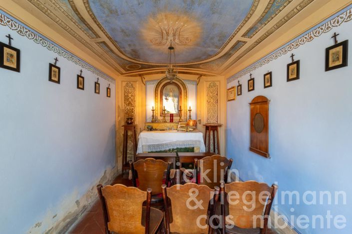 Image No.60-10 Bed Villa for sale