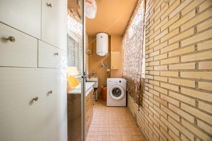 Image No.15-3 Bed Apartment for sale