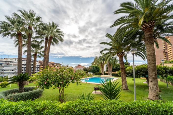 Image No.12-4 Bed Apartment for sale