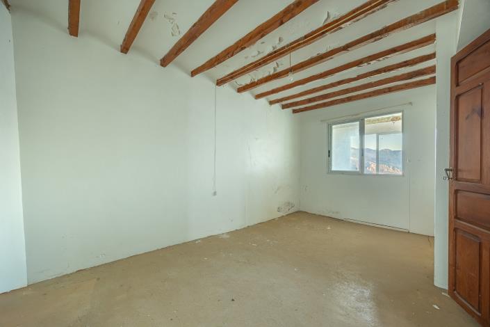 Image No.6-4 Bed Townhouse for sale