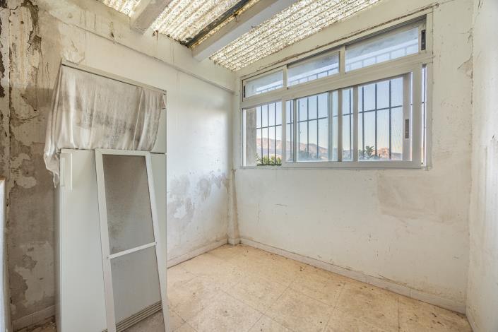 Image No.31-4 Bed Townhouse for sale