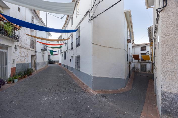 Image No.34-4 Bed Townhouse for sale