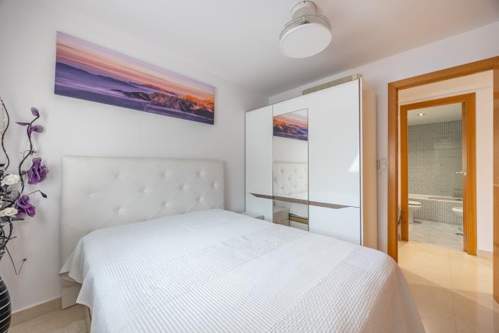 Image No.12-2 Bed Apartment for sale