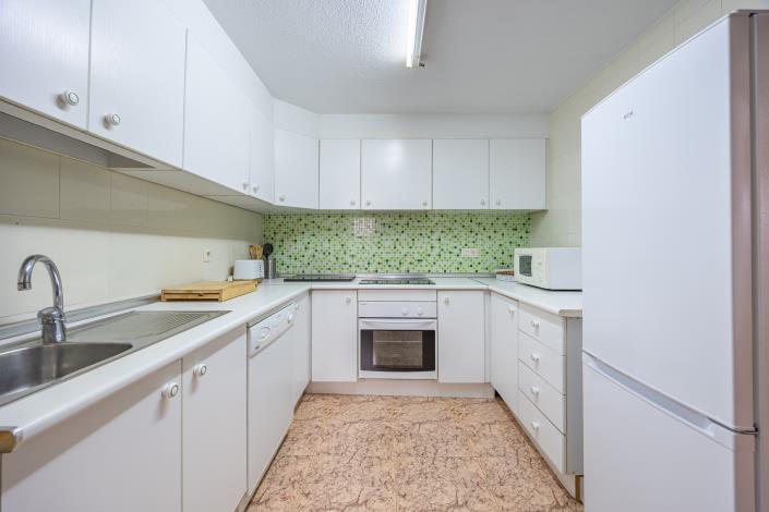 Image No.23-3 Bed Apartment for sale