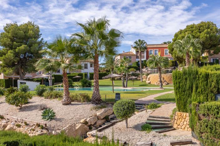 Image No.6-2 Bed Bungalow for sale