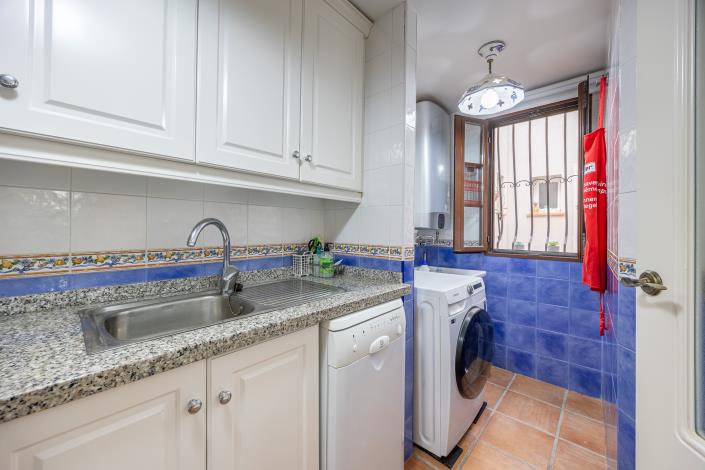 Image No.22-2 Bed Bungalow for sale