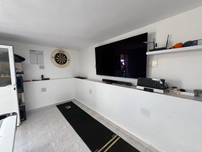 Image No.41-3 Bed Villa / Detached for sale