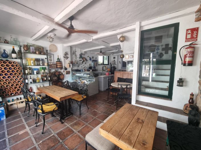 Image No.14-2 Bed Townhouse for sale