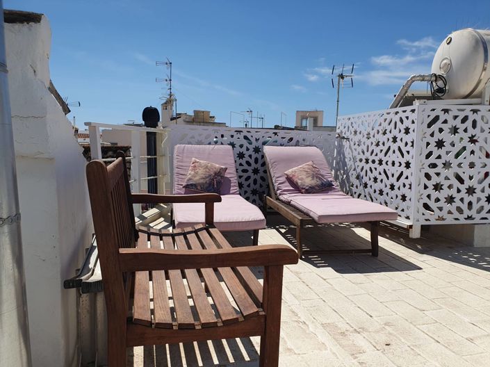 Image No.2-2 Bed Townhouse for sale