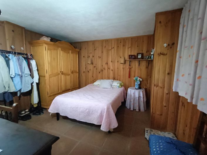 Image No.11-2 Bed Country House for sale