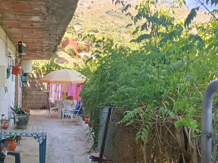 Image No.21-2 Bed Country House for sale