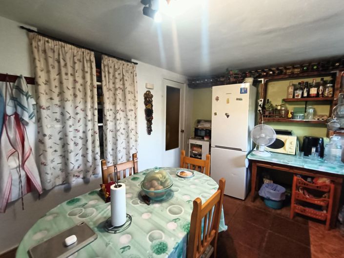 Image No.5-2 Bed Country House for sale