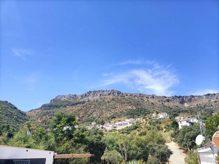 Image No.9-2 Bed Country House for sale