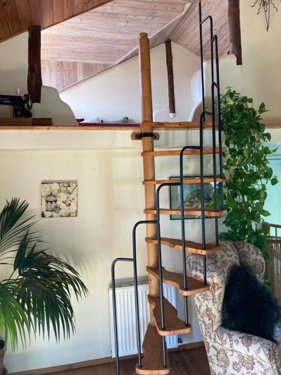 Image No.17-3 Bed Property for sale