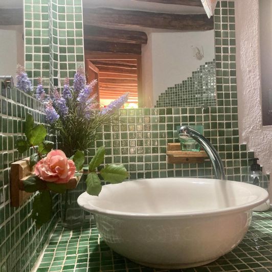 Image No.23-3 Bed Property for sale