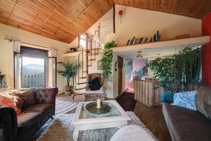 Image No.4-3 Bed Property for sale