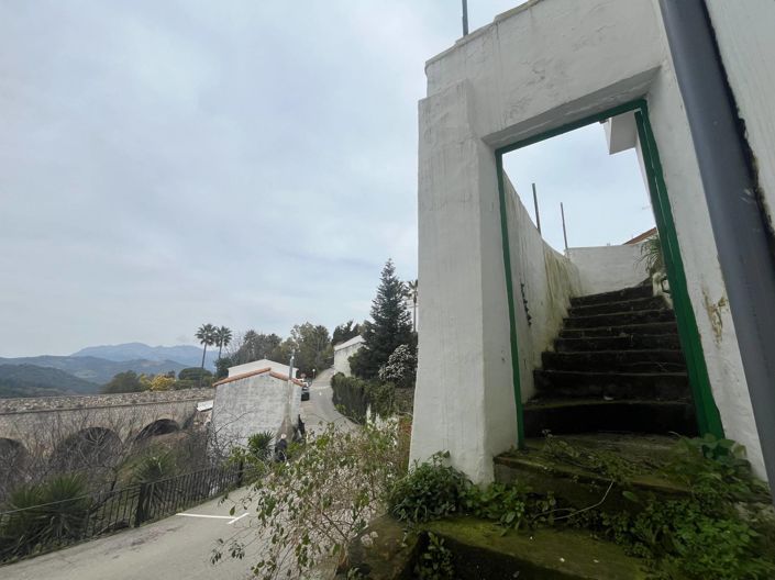 Image No.32-4 Bed Village House for sale