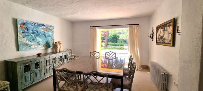 Image No.26-10 Bed Property for sale