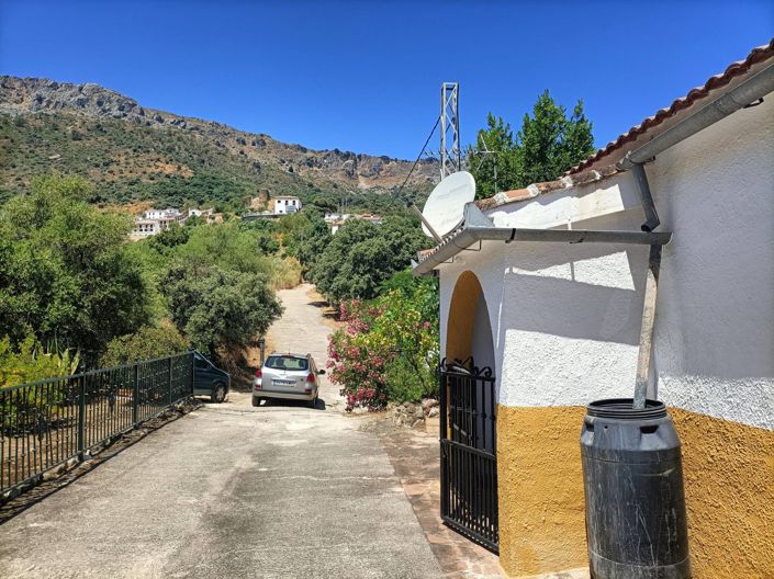 Image No.16-3 Bed Country House for sale