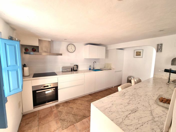 Image No.18-4 Bed Village House for sale