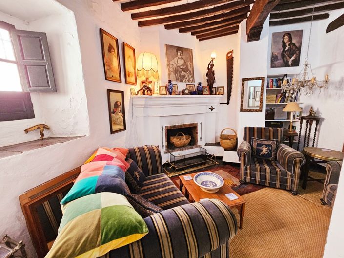 Image No.33-5 Bed Townhouse for sale