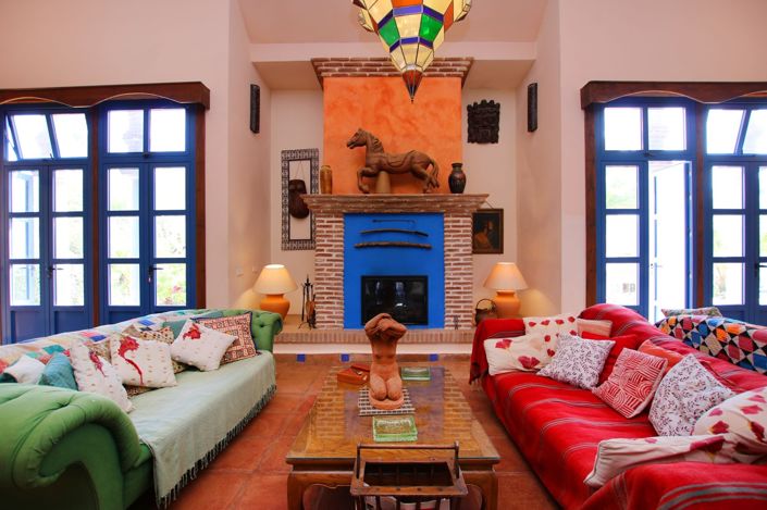 Image No.18-9 Bed Property for sale