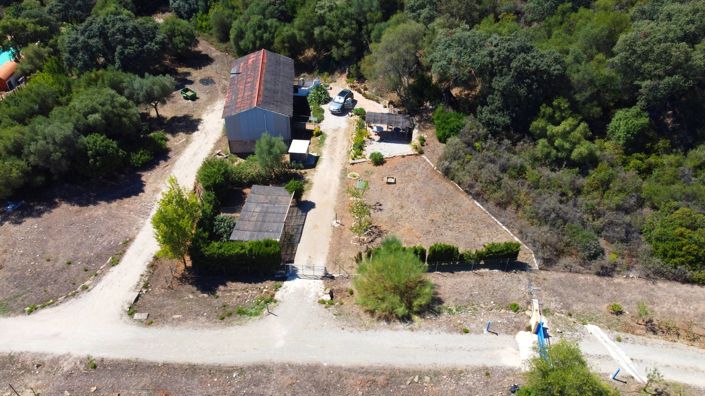 Image No.25-9 Bed Property for sale