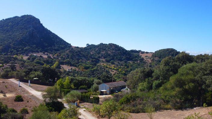 Image No.26-9 Bed Property for sale