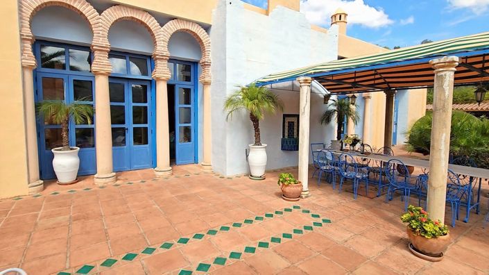 Image No.31-9 Bed Property for sale