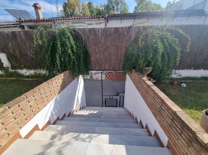 Image No.24-4 Bed Villa for sale