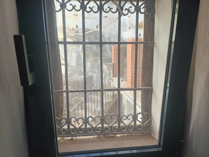 Image No.11-3 Bed Townhouse for sale