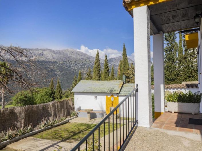 Image No.17-6 Bed Country House for sale