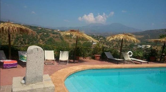 Image No.22-17 Bed Property for sale