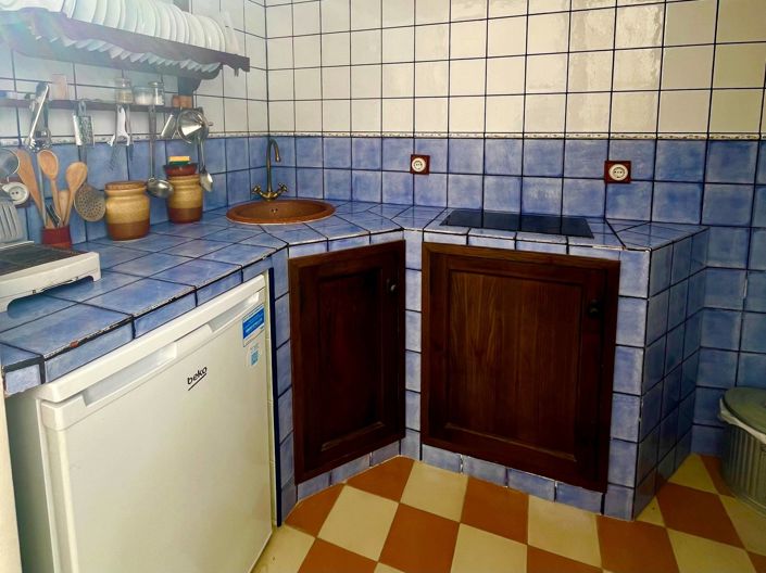 Image No.14-3 Bed Village House for sale