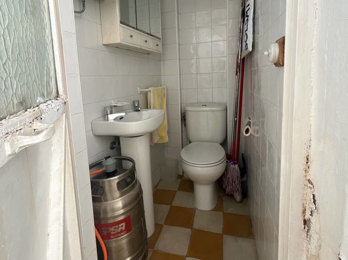 Image No.18-3 Bed Village House for sale