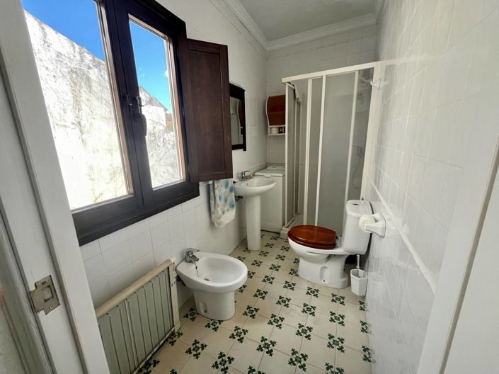 Image No.30-3 Bed Village House for sale