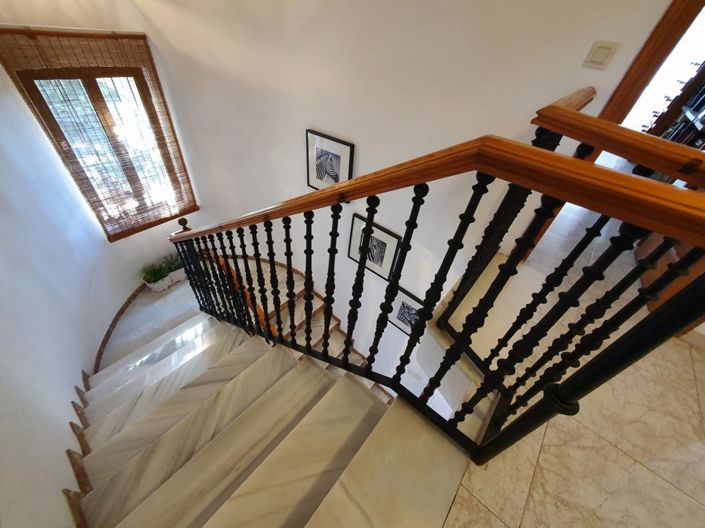 Image No.12-6 Bed Country House for sale