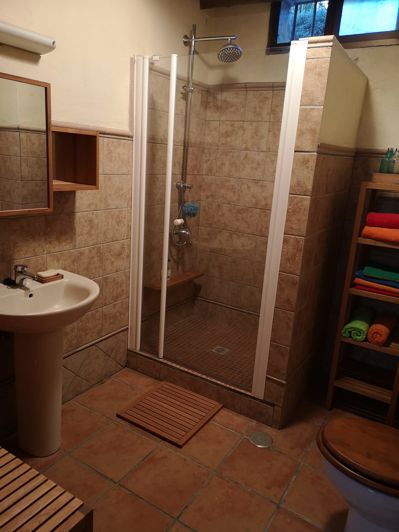 Image No.19-6 Bed Country House for sale