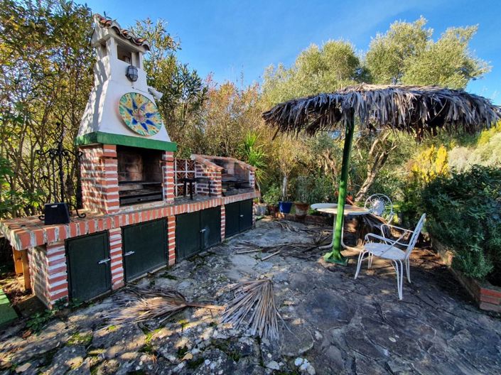 Image No.25-6 Bed Country House for sale